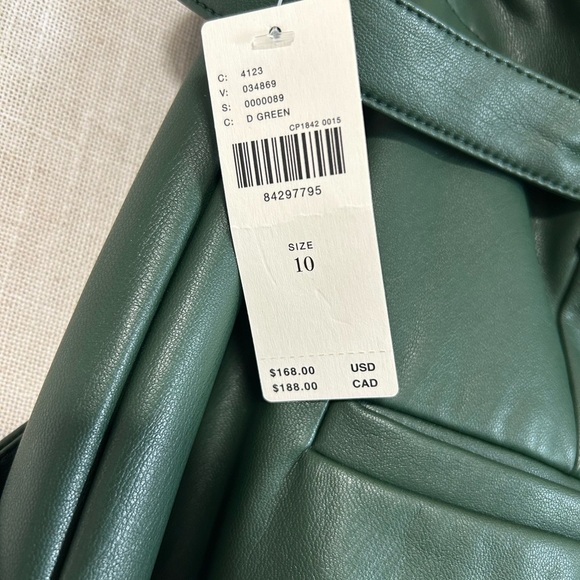 Stylish Green Leather Pants - Picture 4 of 6